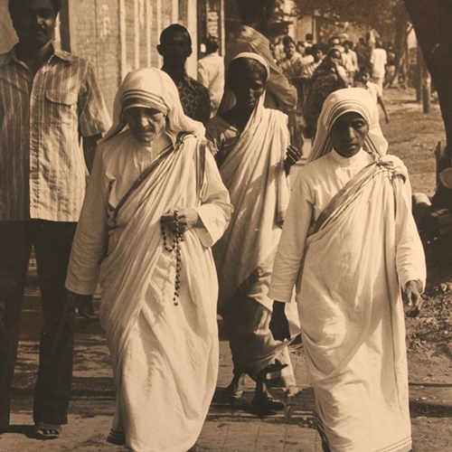 mother-teresa-life-living-2