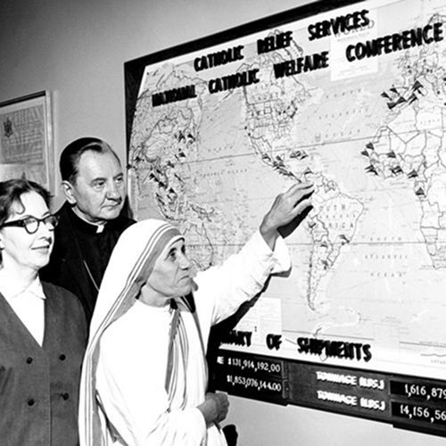 mother-teresa-life-living-2